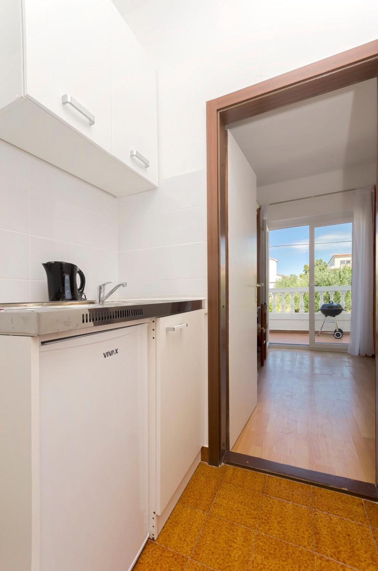 Apartment And Rooms Artina โวดีเซ ภายนอก รูปภาพ