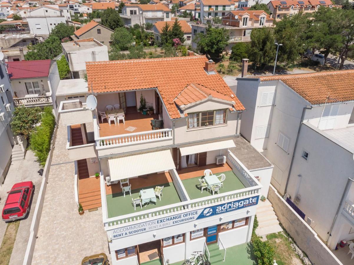 Apartment And Rooms Artina โวดีเซ ภายนอก รูปภาพ